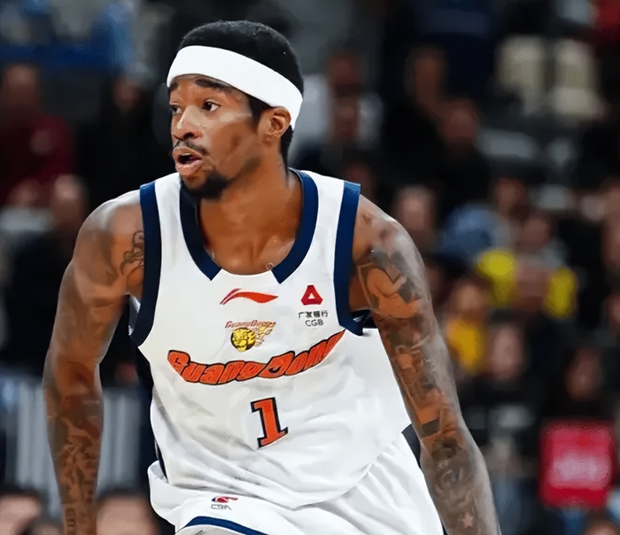 广东险胜深圳末节依赖外援徐杰状态待提升