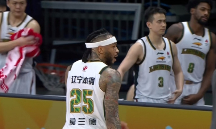 CBA常规赛四强对决：广州大胜辽宁，北控力克宁