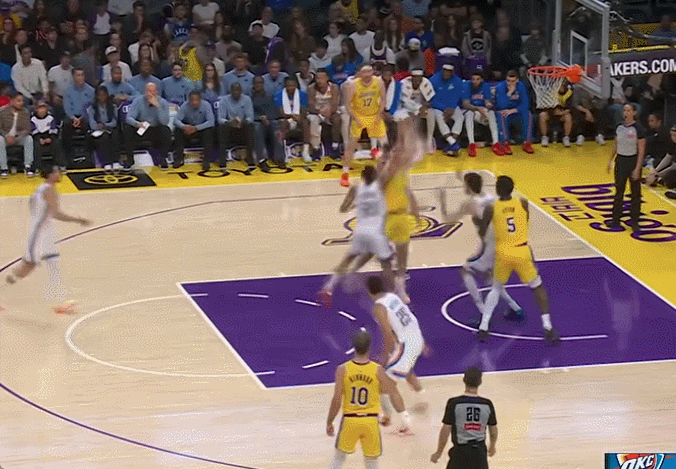 雷霆大胜残阵湖人豪取六连胜 詹姆斯缺阵成关键