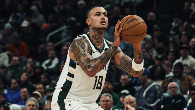 库兹马获年度最平常球员称号，中庸之道成NBA典